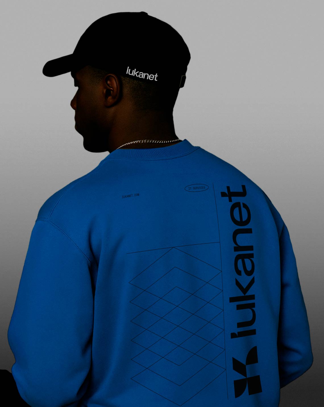 Pixelarte Estudio - Diseño merchandising para Iukanet
